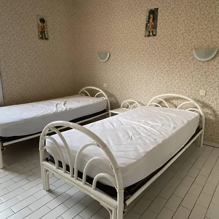 Apartmán 3 Pieces Avec Climatisation Et Parking Au Centre De Canet-plage - Fr-1-696-105