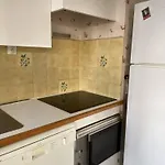 Apartament 3 Pieces Avec Climatisation Et Parking Au Centre De Canet-plage - Fr-1-696-105 *